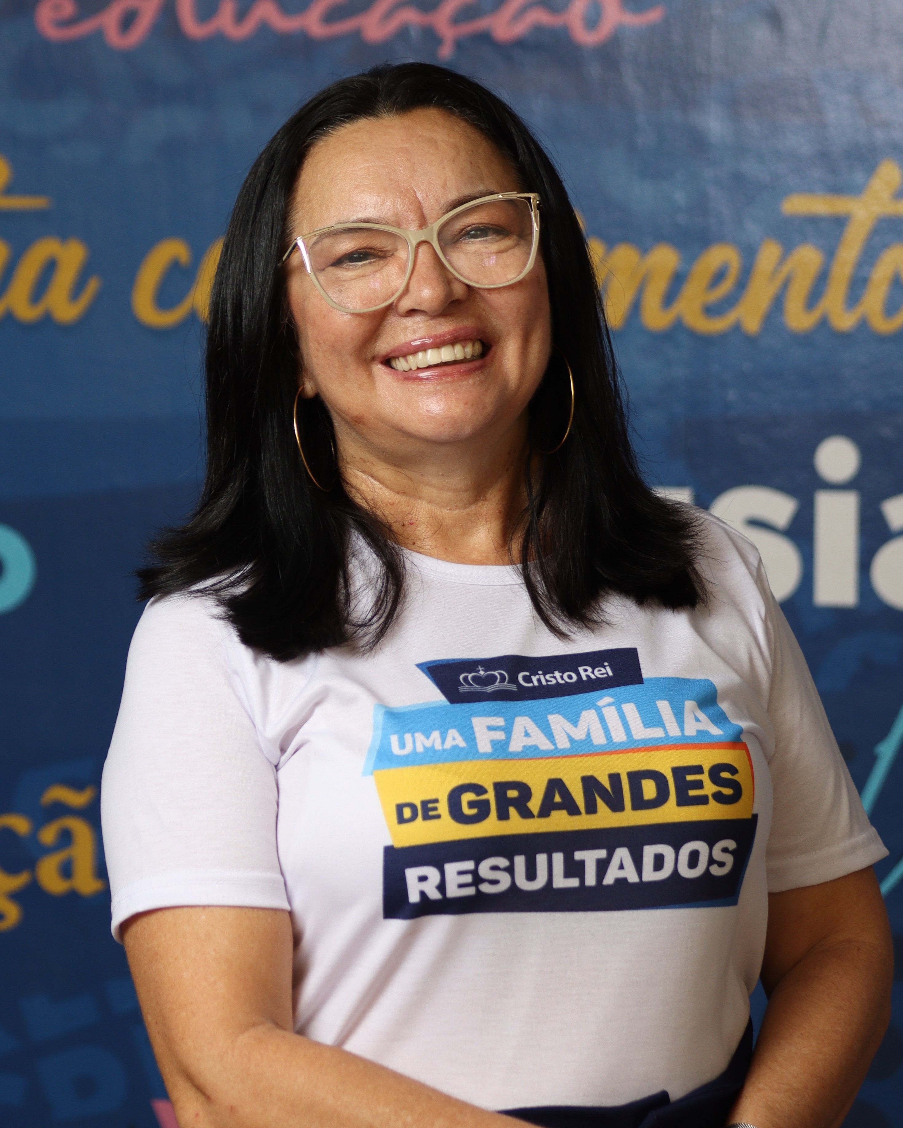 GIRLANDE MORAIS